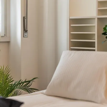 Διαμέρισμα Station - Private Terrace, Netflix & Wi-fi *